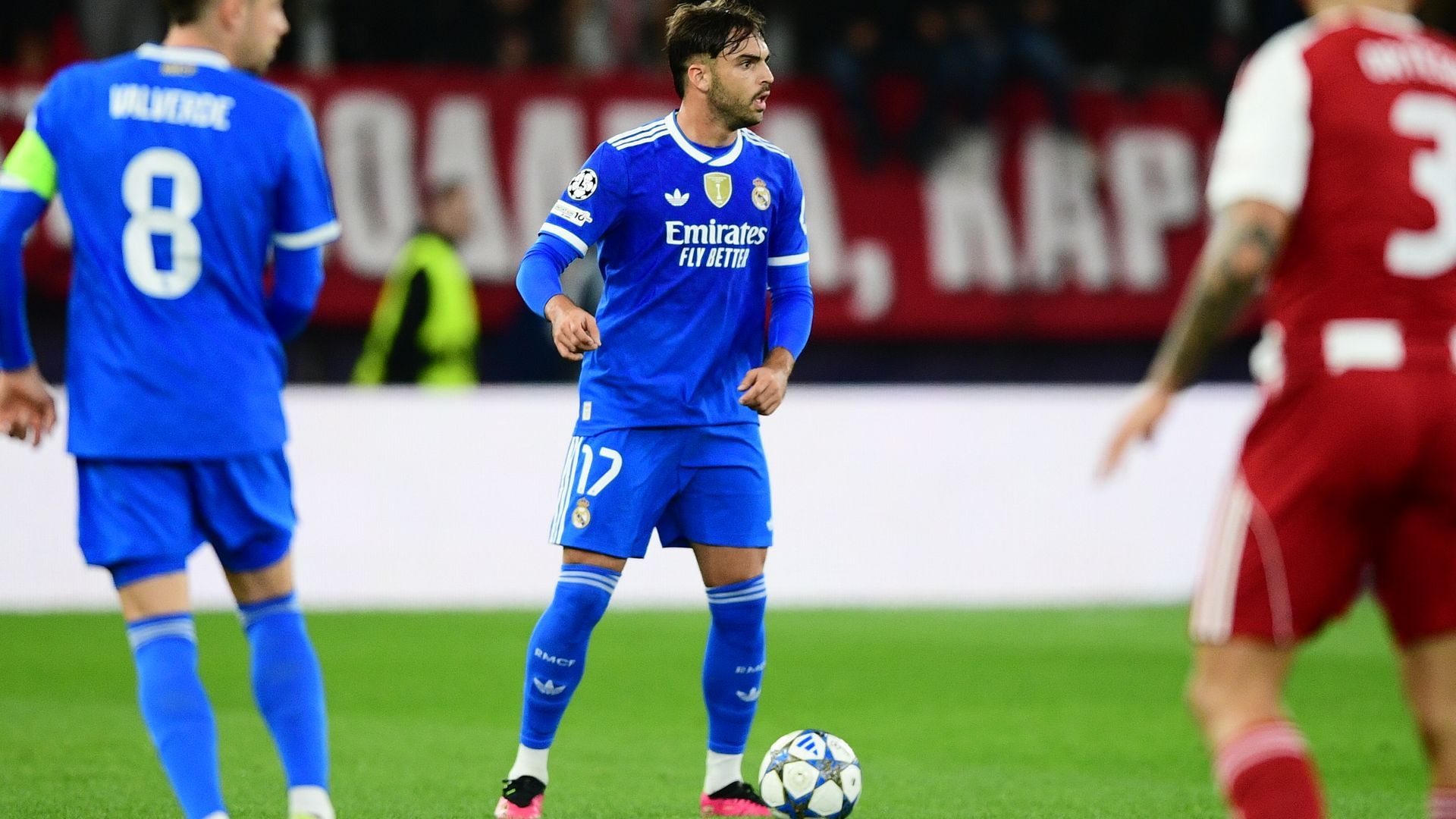 Raúl Asencio jugó el Real Madrid - Olympiacos tras la muerte de su abuelo: “Acompáñame y dame fuerza en cada paso”