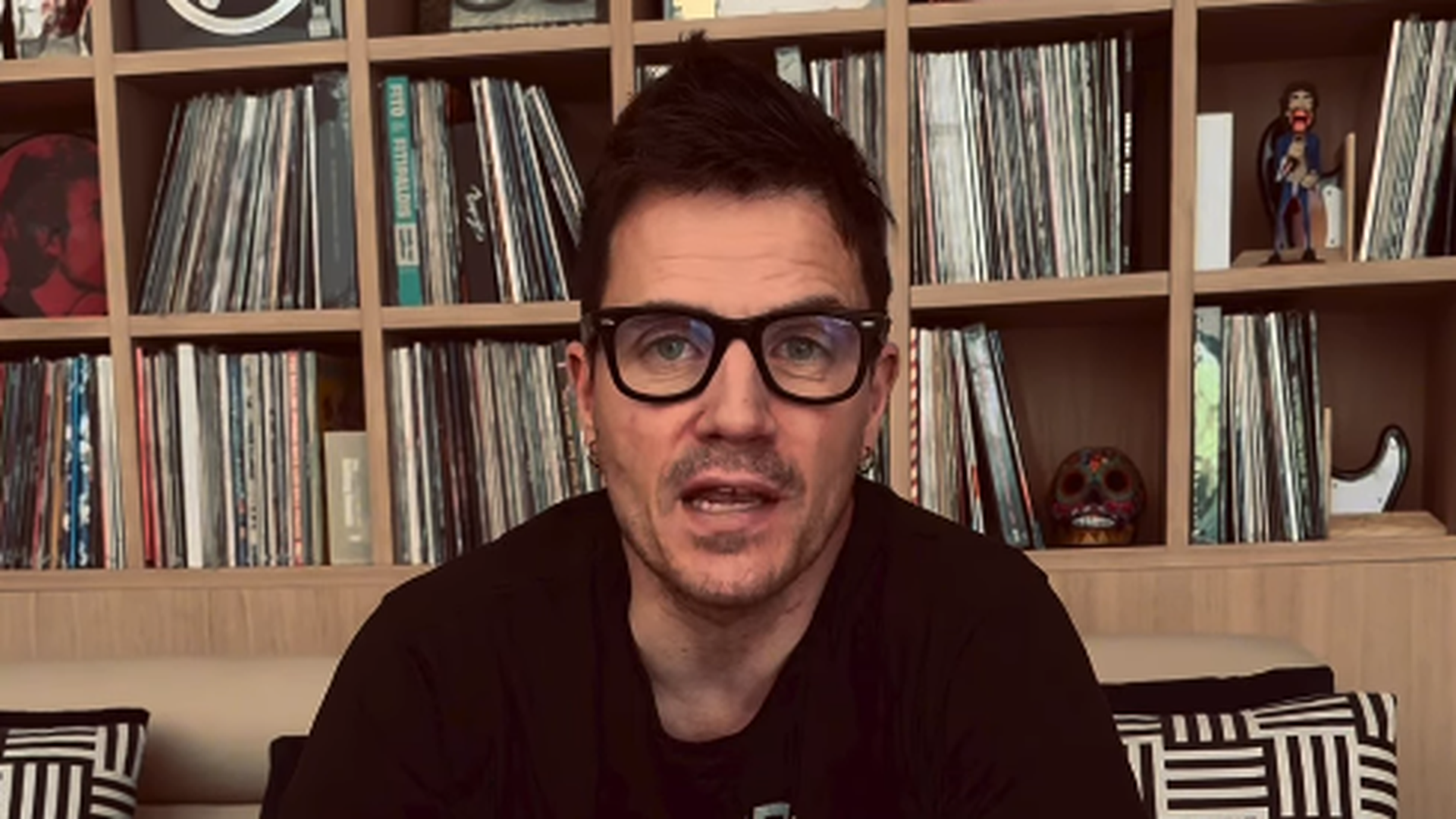 Dani Martín en su salón Dani Martín en su salón