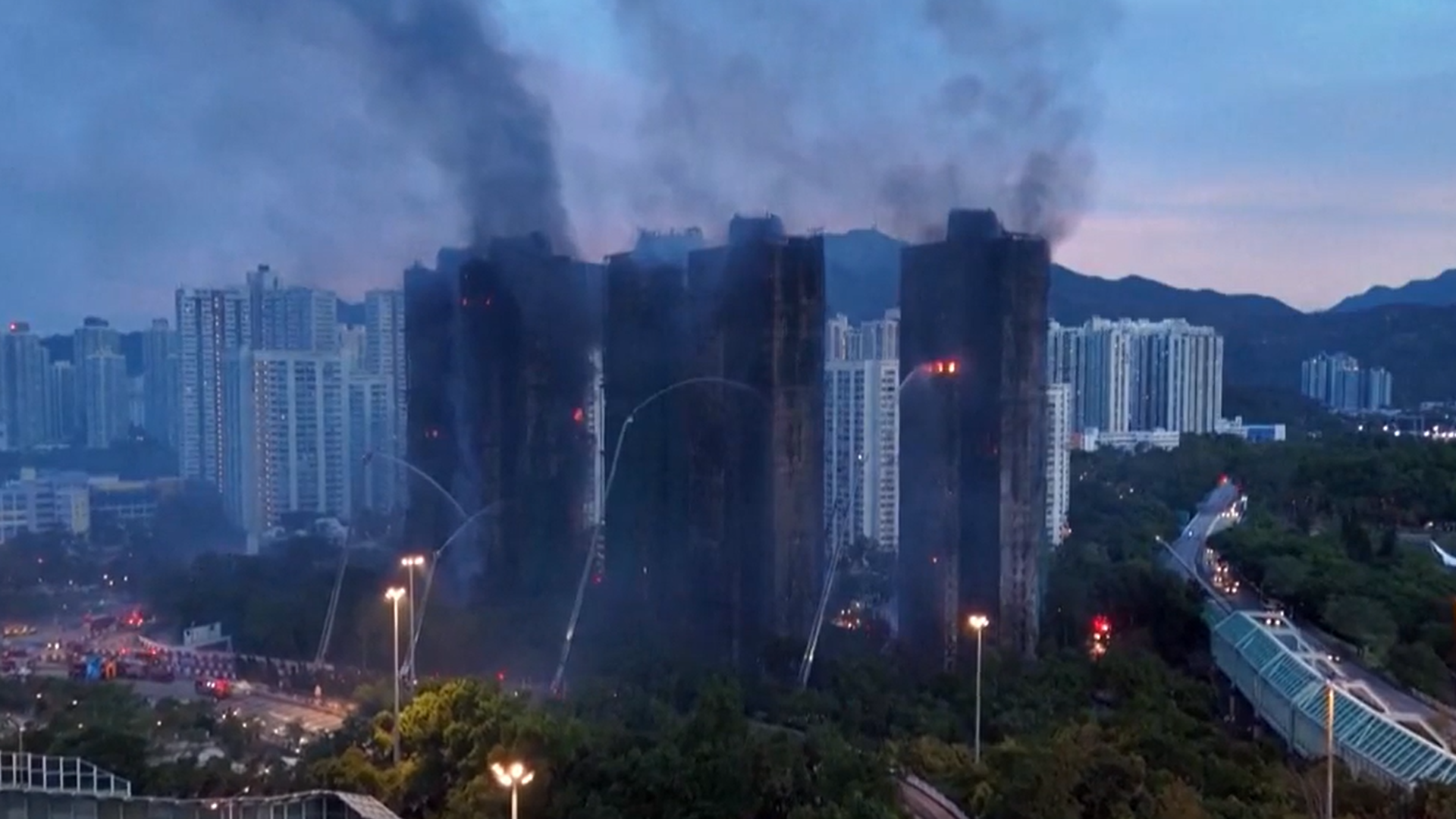 Rascacielos incendiados en Hong Kong Rascacielos incendiados en Hong Kong