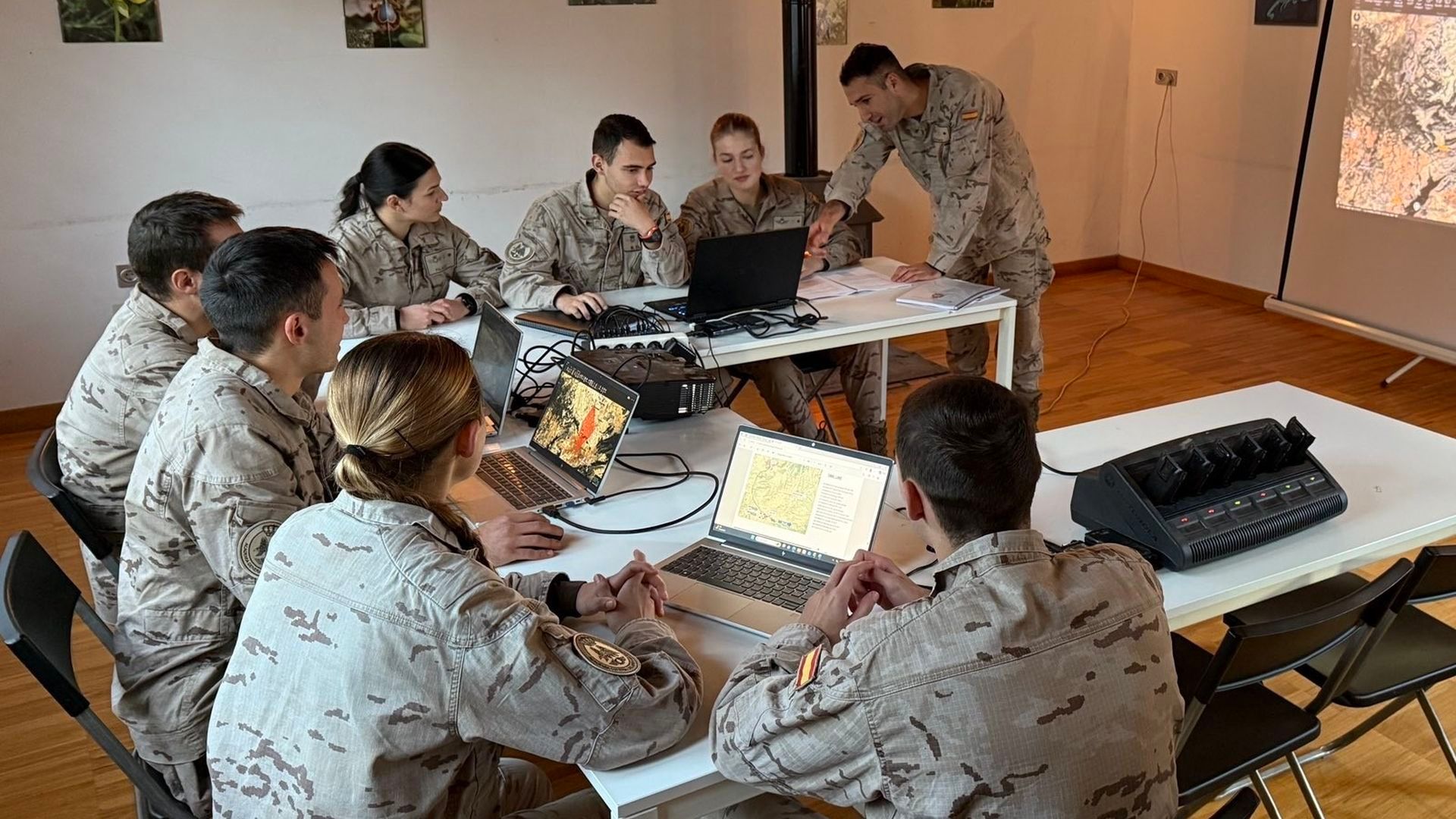 La princesa Leonor participa en una práctica de supervivencia en la Academia del Aire