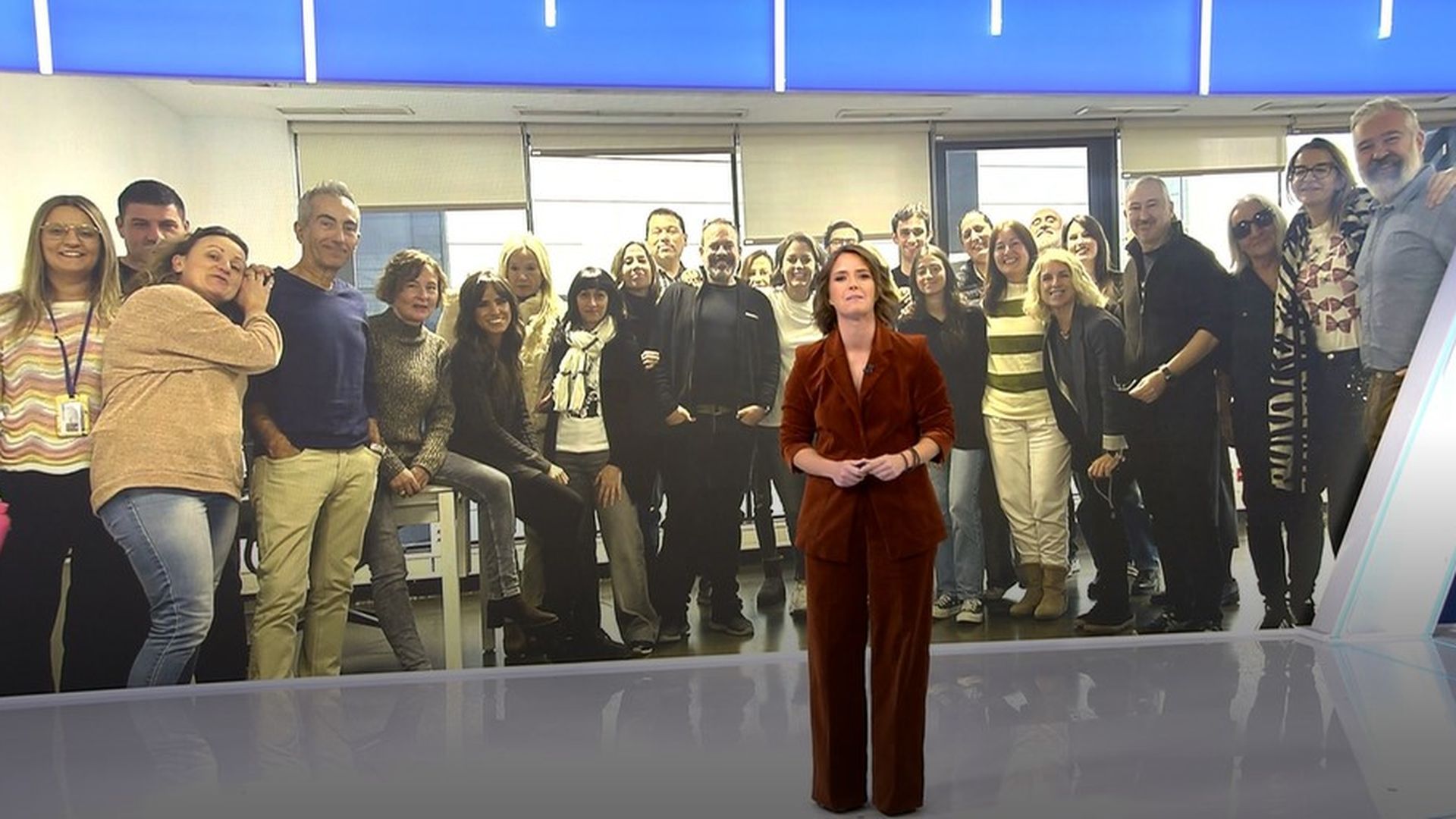 María Casado agradece en nombre de 'Informativos Telecinco Fin de Semana' el premio de 'PR Noticias'