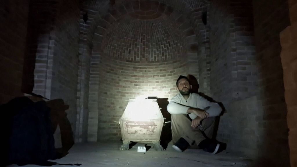 Carlos Largo se aisla en Casa Xifré y el resultado es espeluznante: "Me estoy poniendo muy nervioso" Cuarto Milenio Temporada 21 Top Vídeos 718