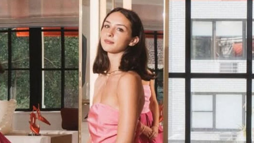 Carolina Lansing en el Baile de Debutantes 2025