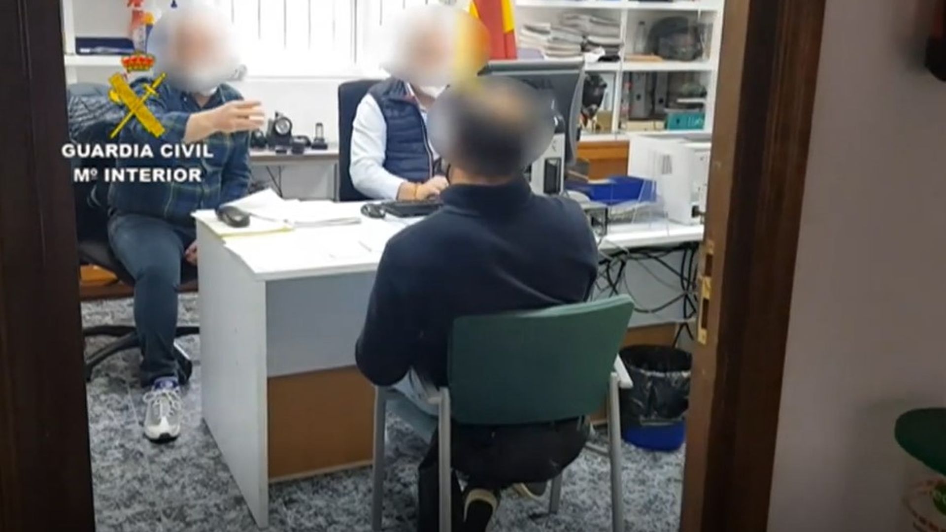 Detienen a un hombre por abusos sexuales a 61 menores: el acusado fingía ser representante deportivo