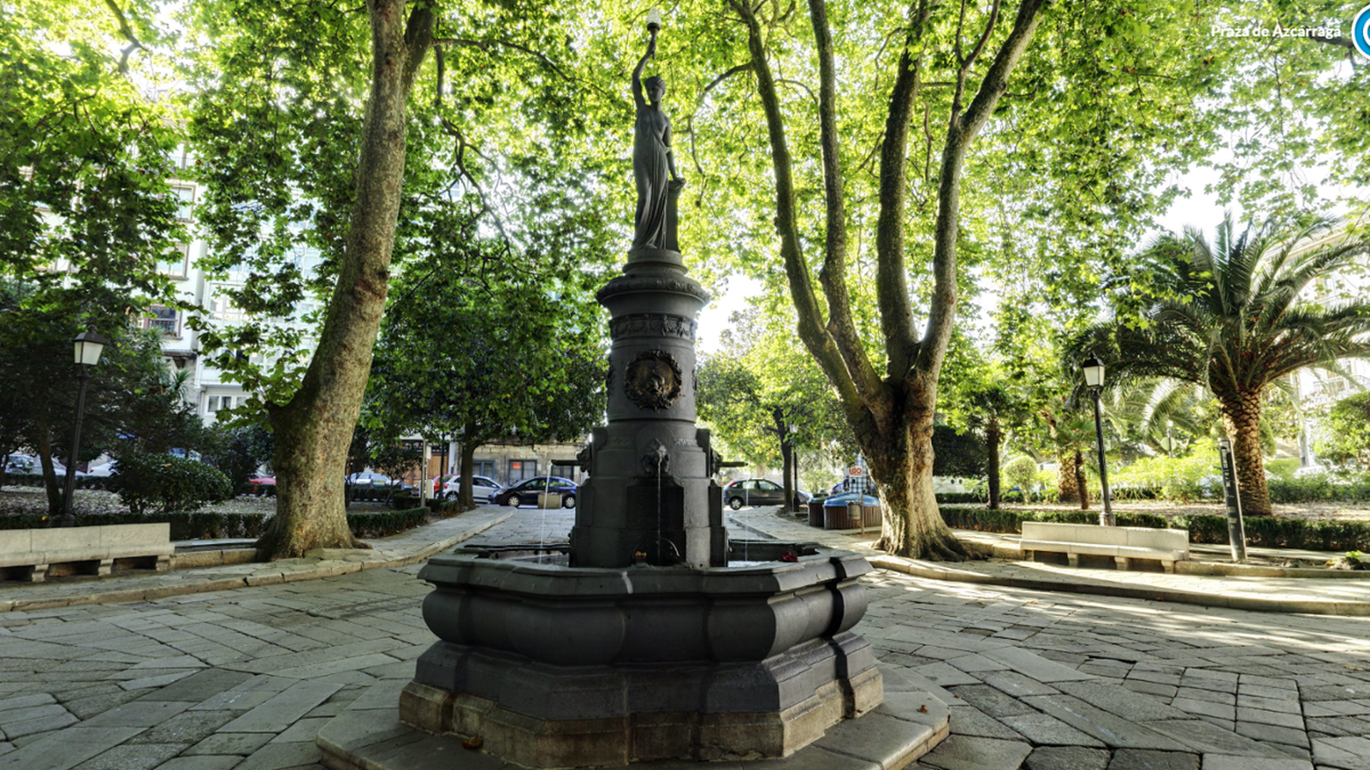 Fuente del Deseo en la plaza de Azcárraga en A Coruña