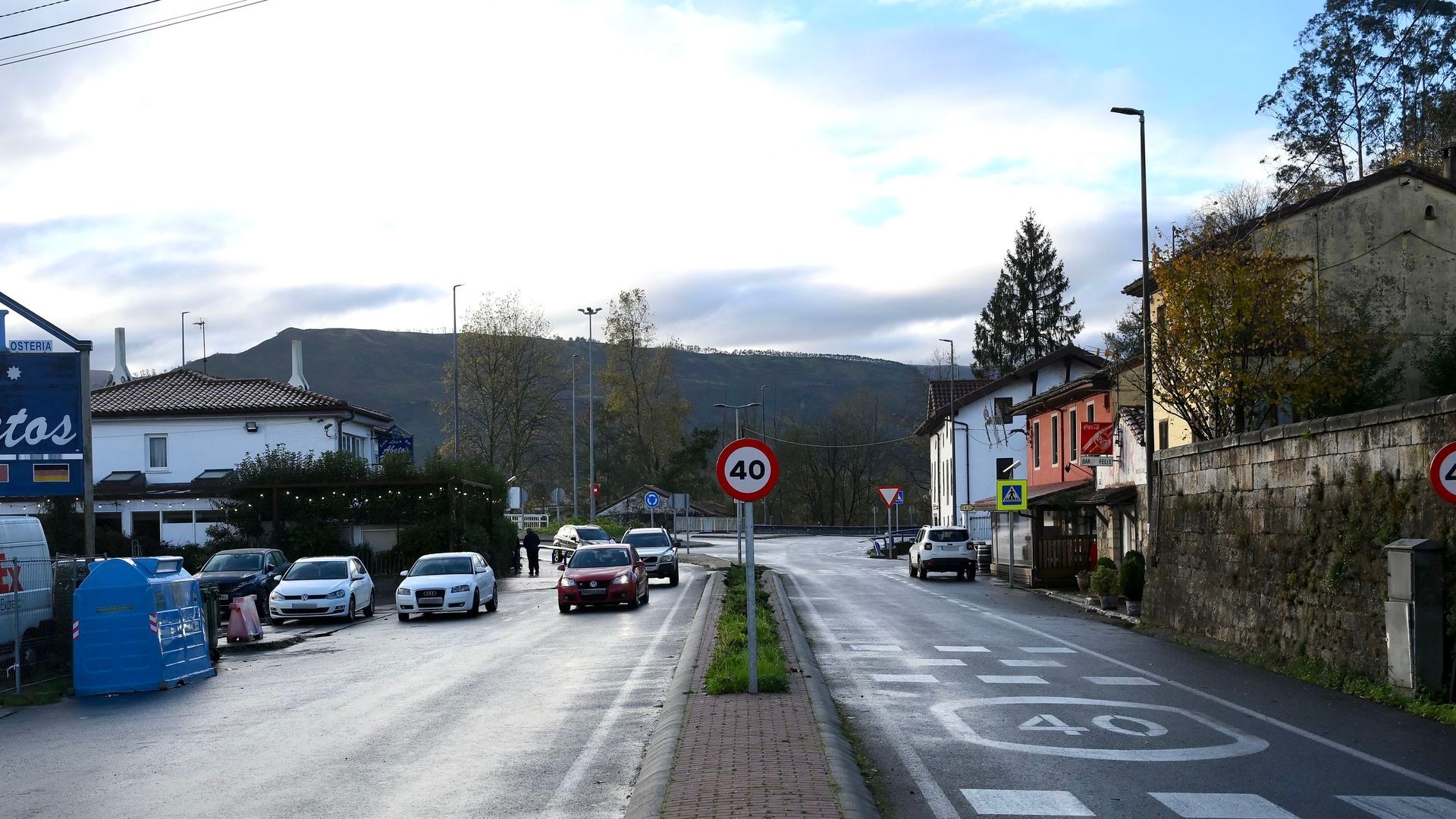 Mueren tres jóvenes en una salida de vía en el municipio cántabro de Cabezón de la Sal