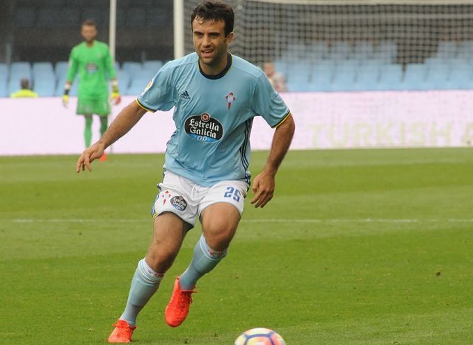  Rossi progresa con el esférico.