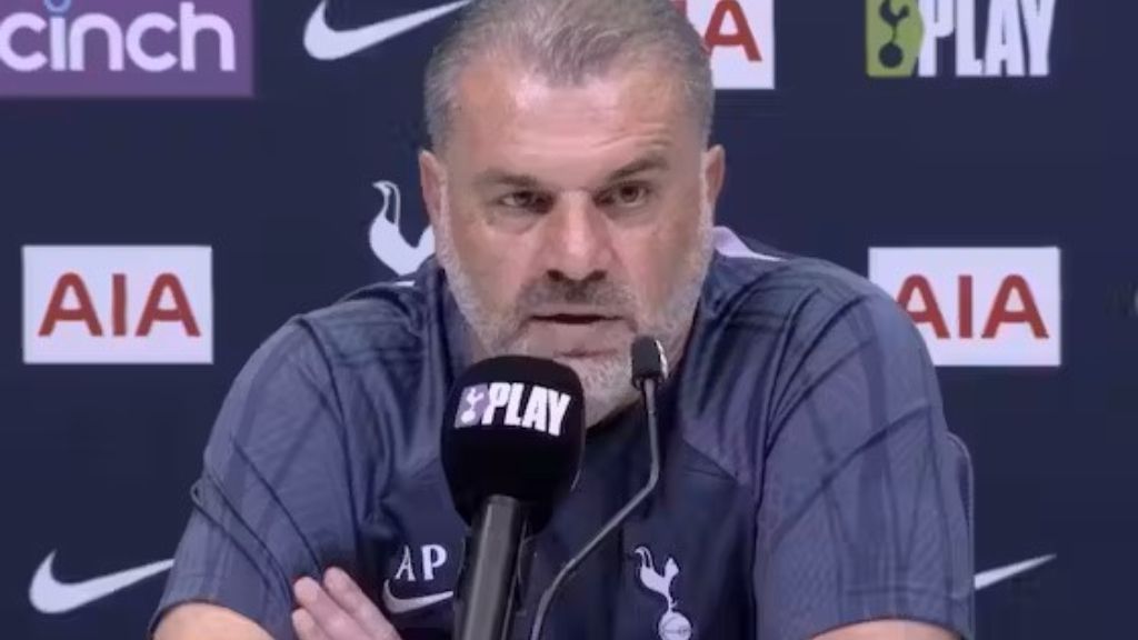  Ange Postecoglou, en rueda de prensa.