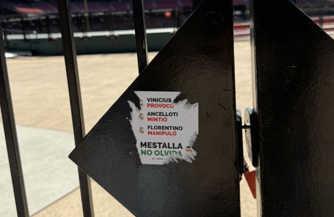  La pegatina que ha aparecido de Vinicius en Sant Louis (Estados Unidos)