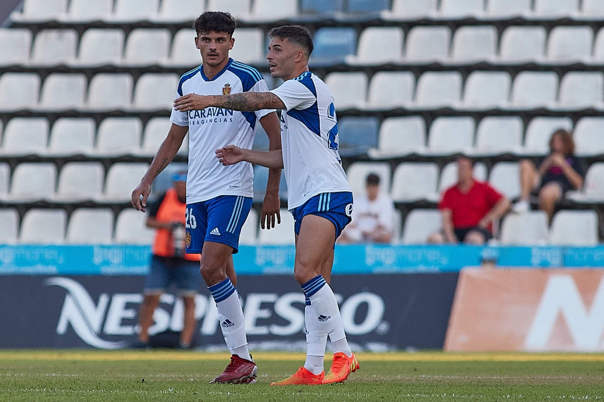 Miguel Operé junto a Lluís López (Foto: Real Zaragoza)