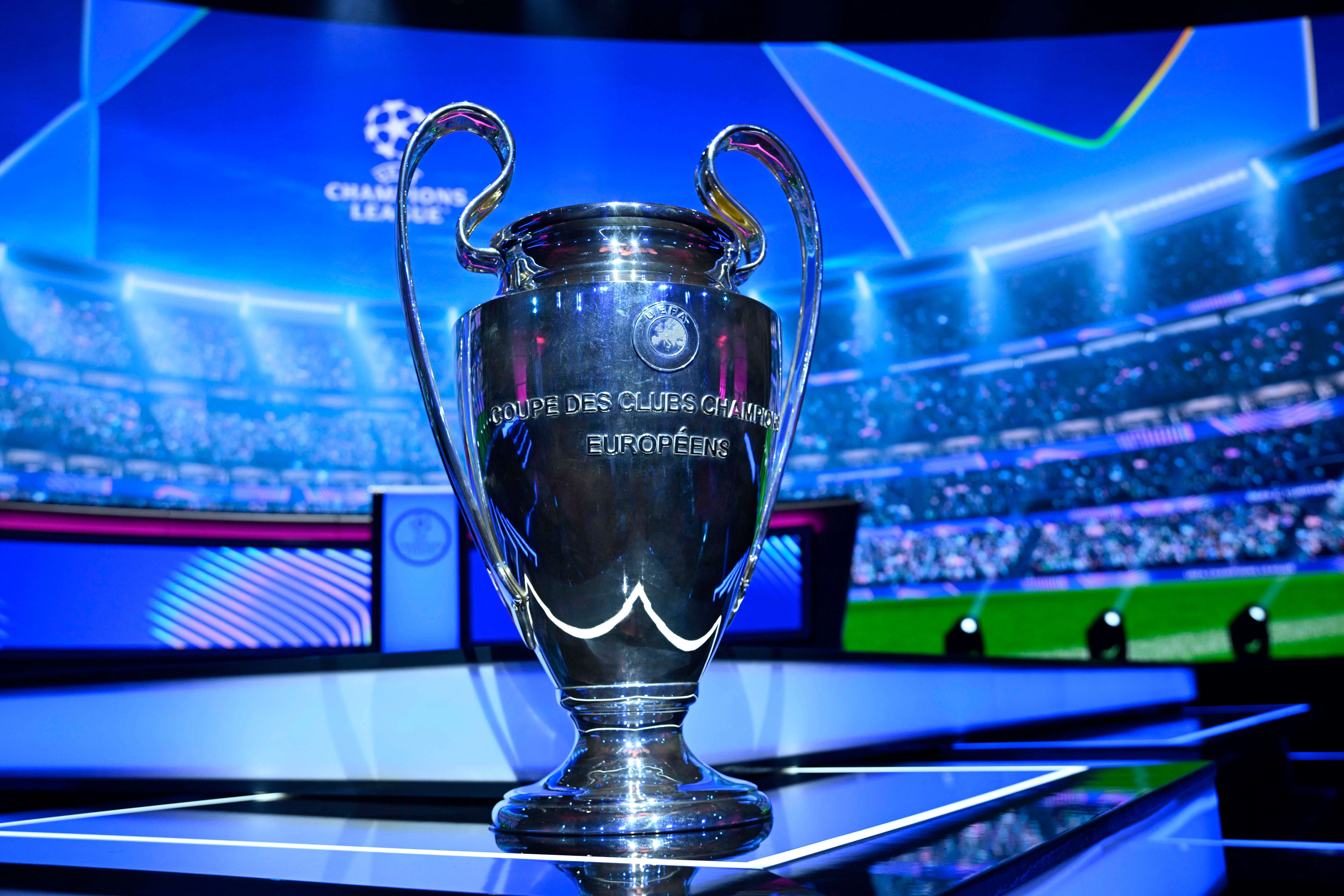 Trofeo de la UEFA Champions League en Mónaco.