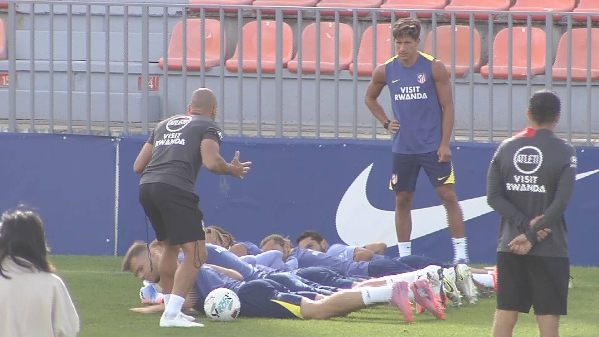  Los juegos en el entrenamiento del Atlético de Madrid (ElDesmarque)
