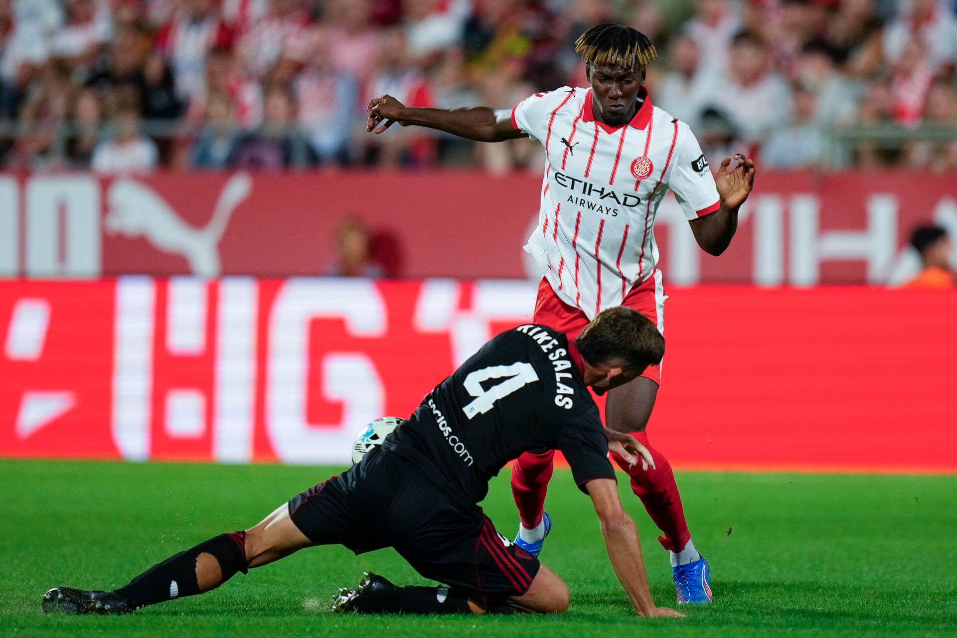 Kike Salas, ante el Girona