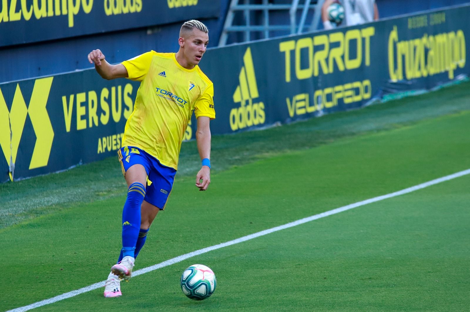  Alejo, durante el Cádiz-Alcorcón.