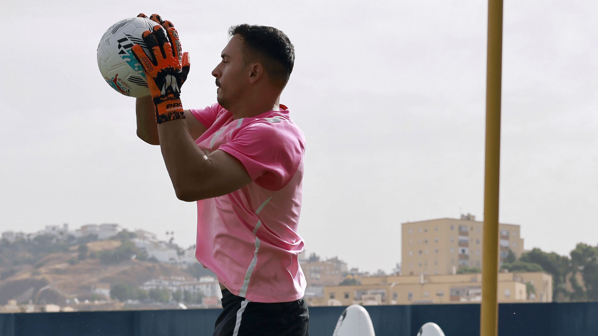  Alfonso Herrero, en una sesión del Málaga.