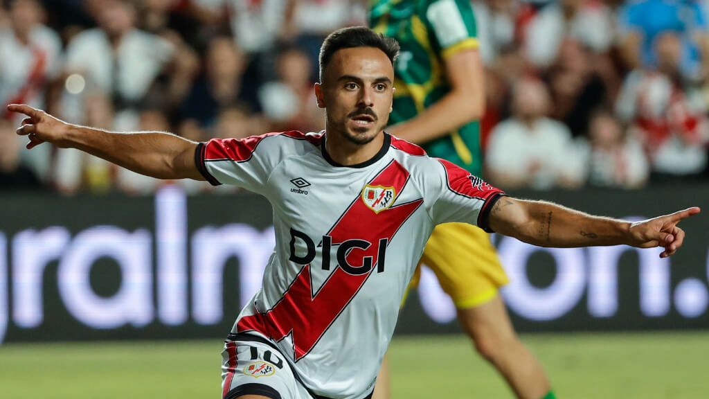  Álvaro García celebrando un gol ante el Neman Grodno (Fuente: EFE)