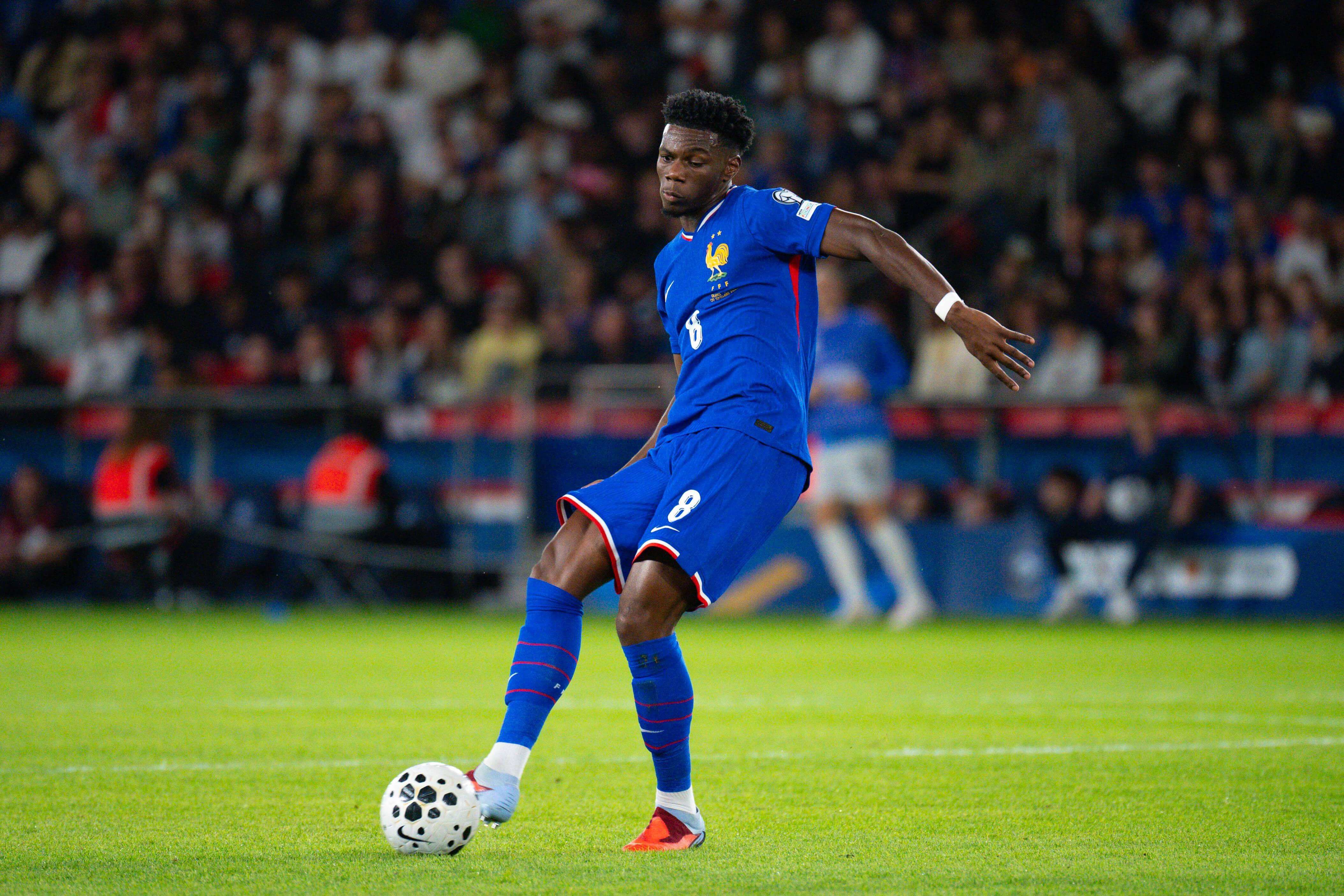 Aurelien Tchouameni en el partido ante Islandia
