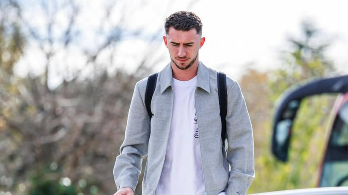  Aymeric Laporte llega a la concentración de España.