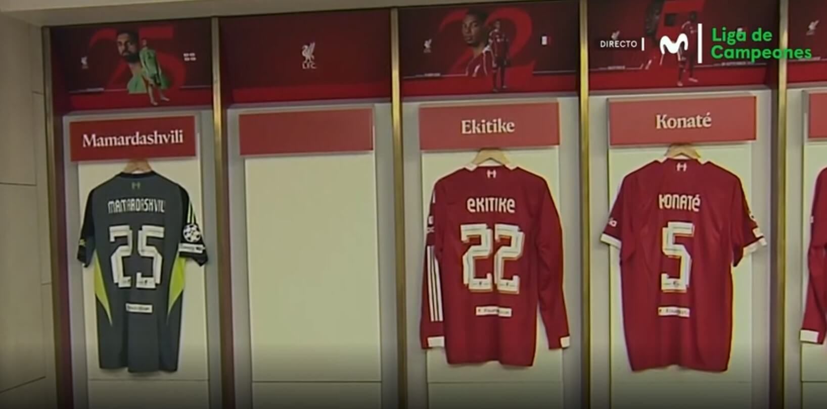 El homenaje de Diogo Jota en el vestuario de Anfield (Movistar)