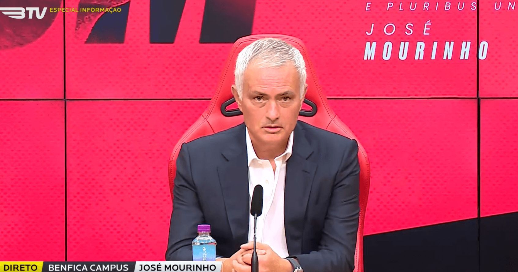  José Mourinho, presentado como nuevo entrenador del Benfica.
