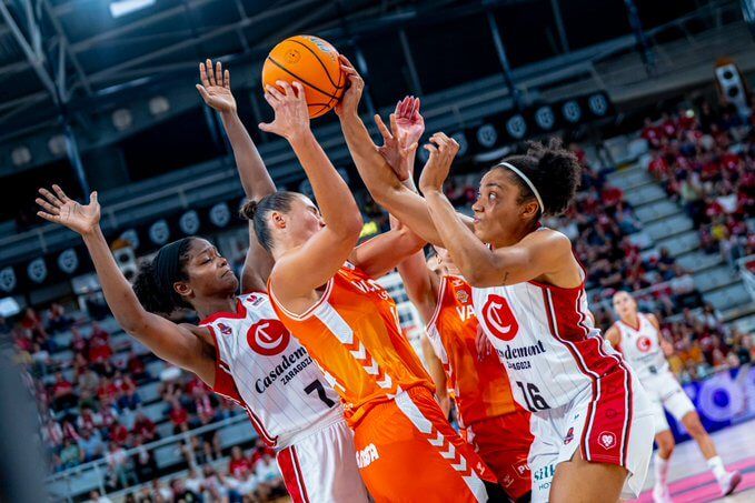  Casademont Zaragoza nuevo campeón de la Supercopa tras dominar al Valencia Basket (68-79)
