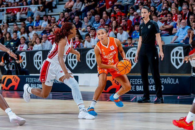 Casademont Zaragoza nuevo campeón de la Supercopa tras dominar al Valencia Basket (68-79)