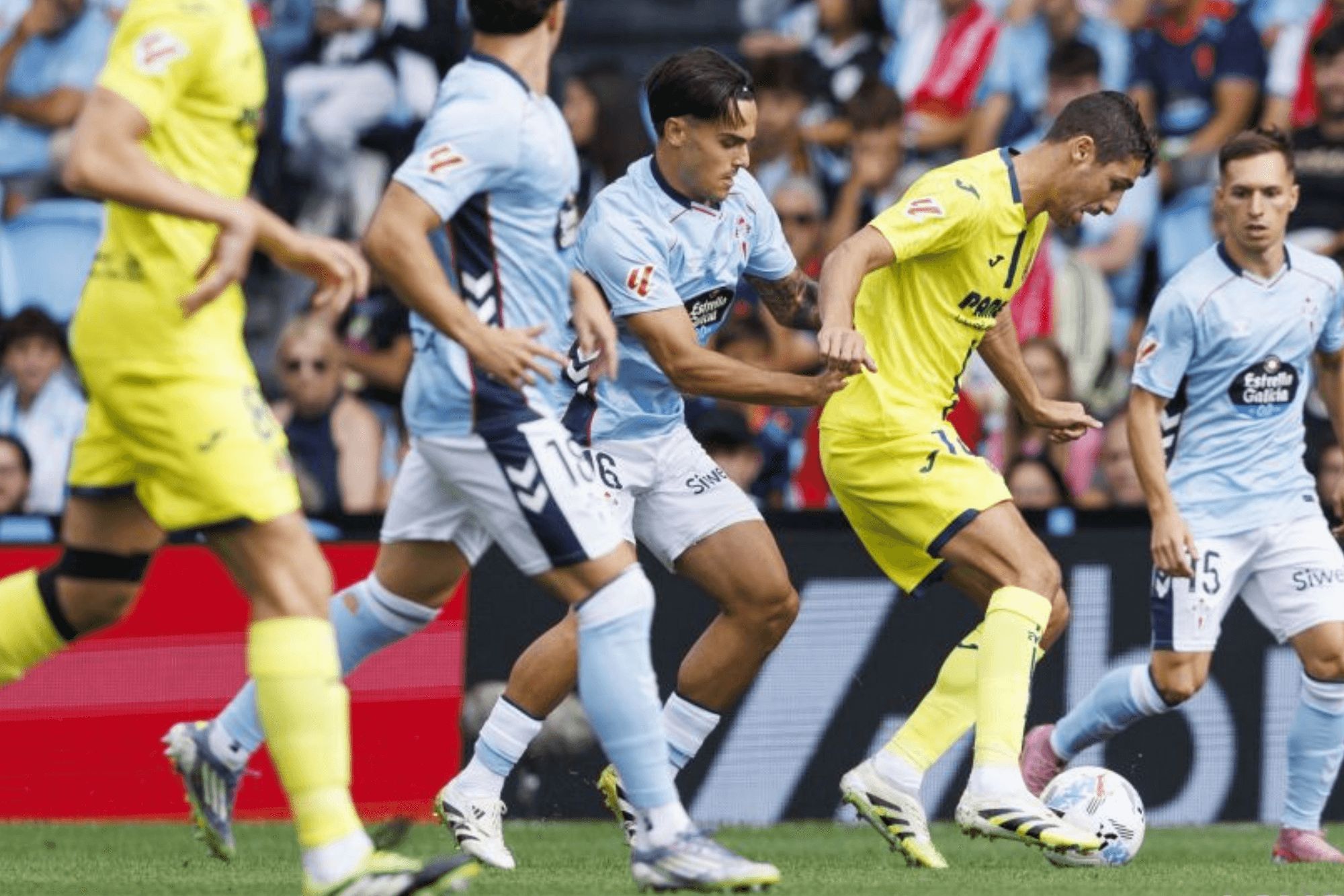 Miguel Román en su debut en Primera División.