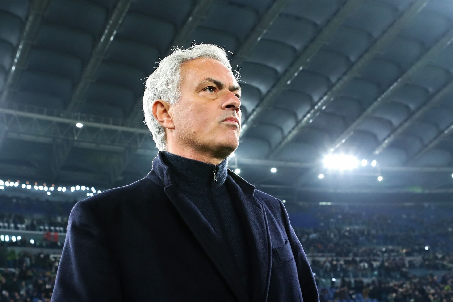 Mourinho, en un partido del Fenerbahce (FOTO: Europa Press).