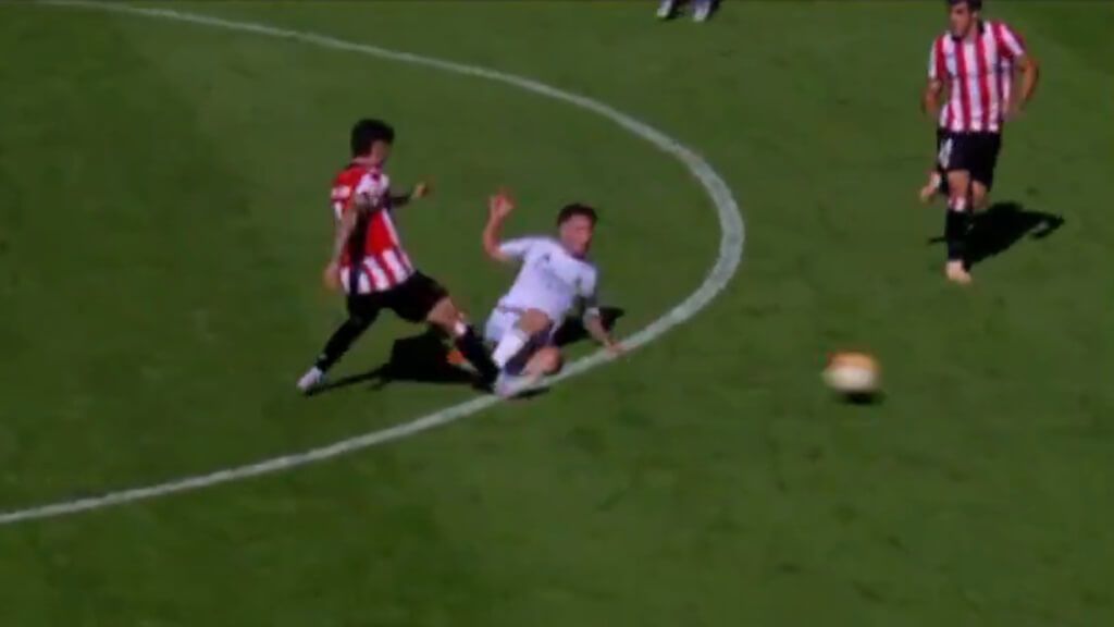 La expulsión de Jorge Cestero con el Real Madrid Castilla (Fuente: Movistar)