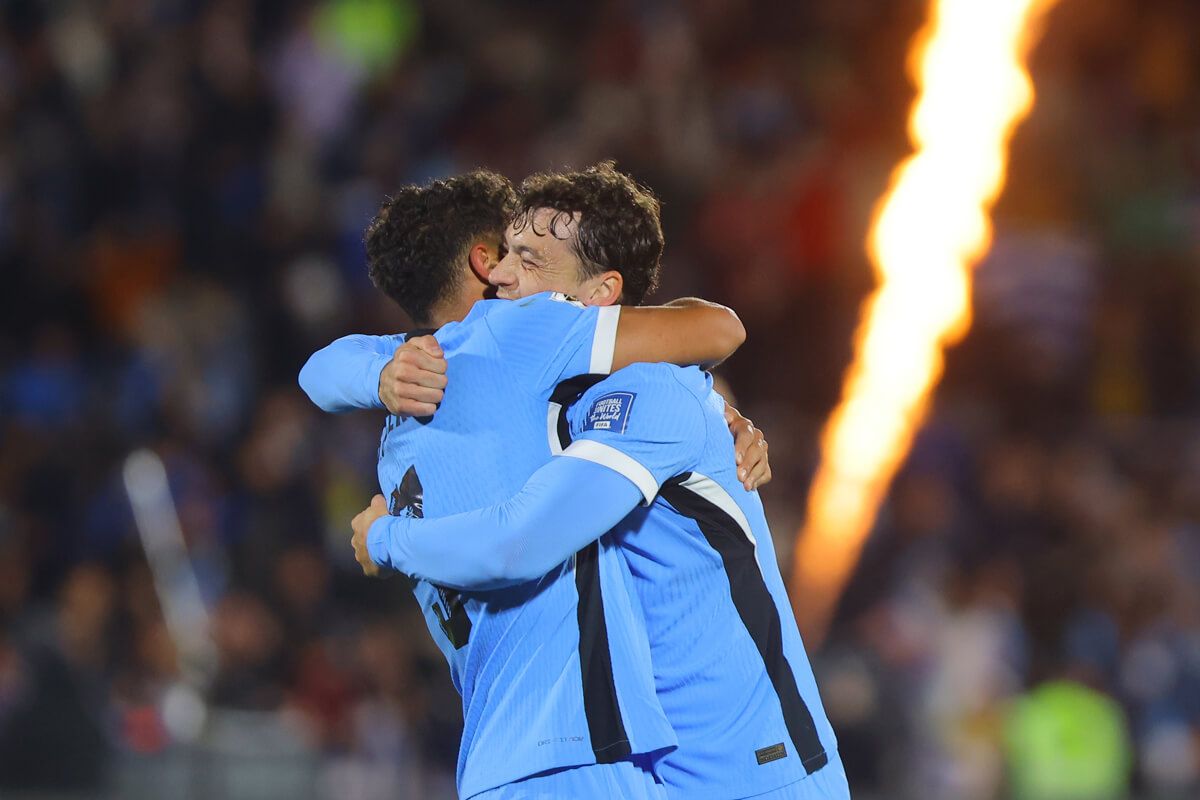 Fede Viñas brilla con Uruguay con tres asistencias pese a su papel secundario en el Real Oviedo