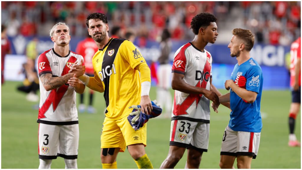El Rayo Vallecano, tras la derrota en El Sadar. (EFE)