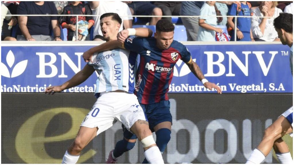 Imágenes del Huesca - Málaga. (LaLiga Hypermotion)