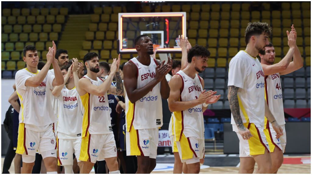  España, tras la vcitoria ante Bosnia. (EFE)