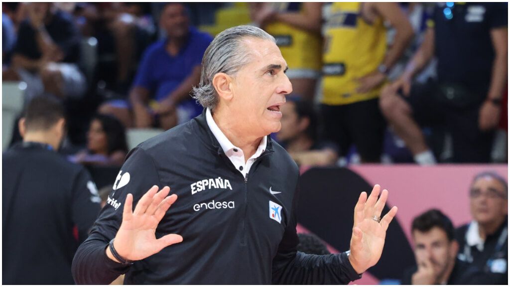  Sergio Scariolo, durante el España - Bosnia. (EFE)