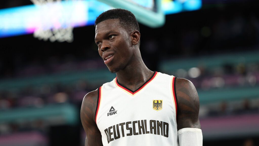  Denis Schröder jugando con la selección alemana en el EuroBasket (Cordon Press)