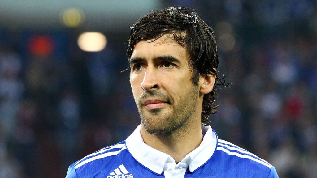  Raúl González, durante su etapa en el Schalke 04 (foto: Cordon Press).