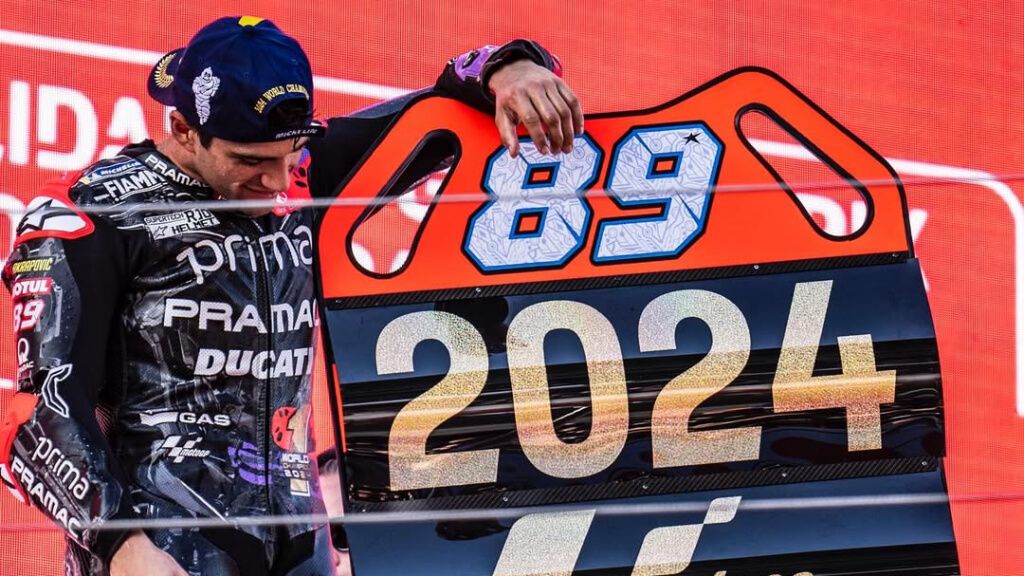 Jorge Martín, coronándose Campeón de MotoGP en 2024.