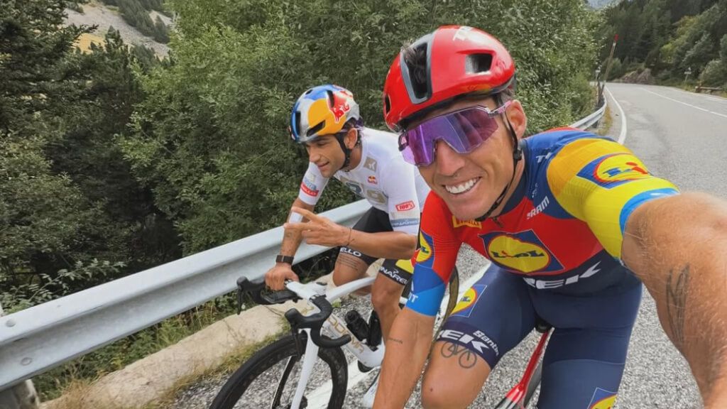  Aleix Espargaró, con Jorge Martín.