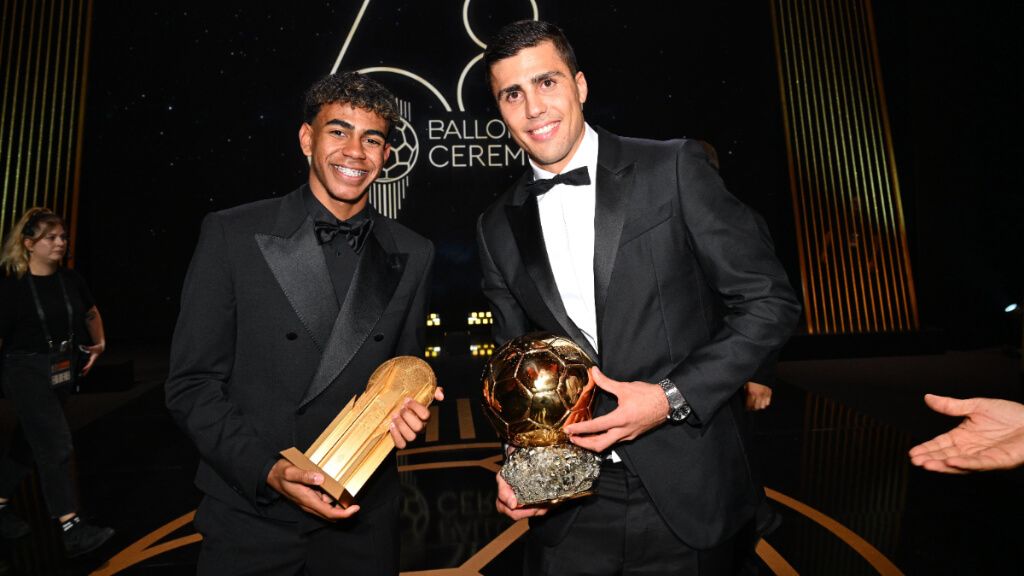  Rodri junto a Lamine Yamal en la gala del Balón de Oro (Cordon Press)