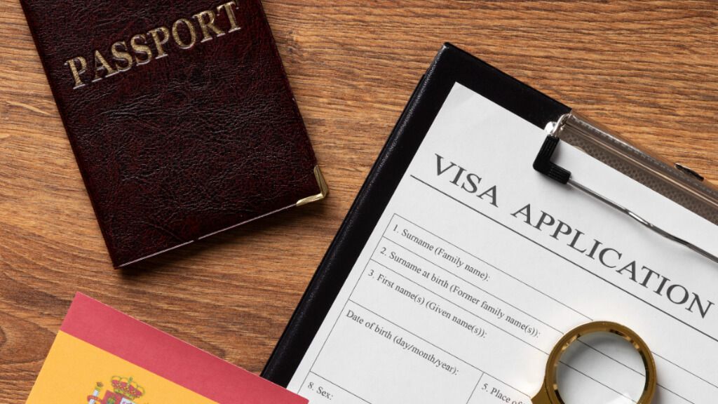 Qué hacer si, como Lamine Yamal, pierdes tu pasaporte fuera de España (foto: freepik).