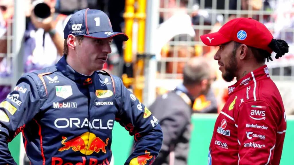  Lewis Hamilton y Max Verstappen, durante el GP de China.