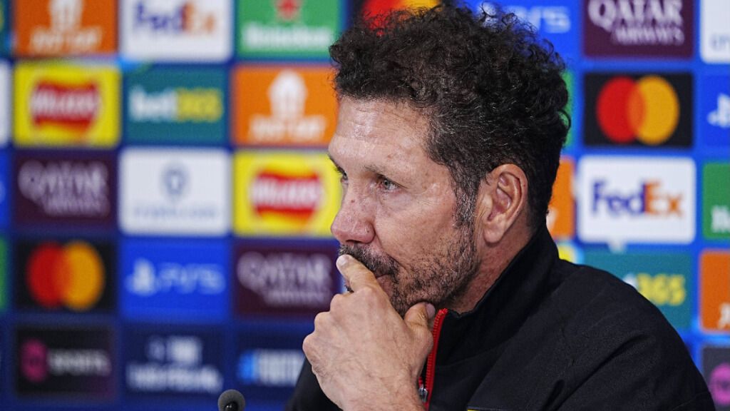  Diego Simeone, durante la rueda de prensa previa al Liverpool-Atlético de Madrid (Cordon Press)