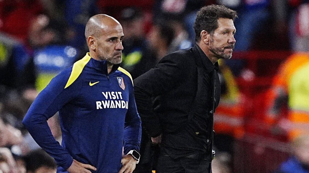 Diego Simeone, durante el Liverpool-Atlético de Madrid (foto: Cordon Press)