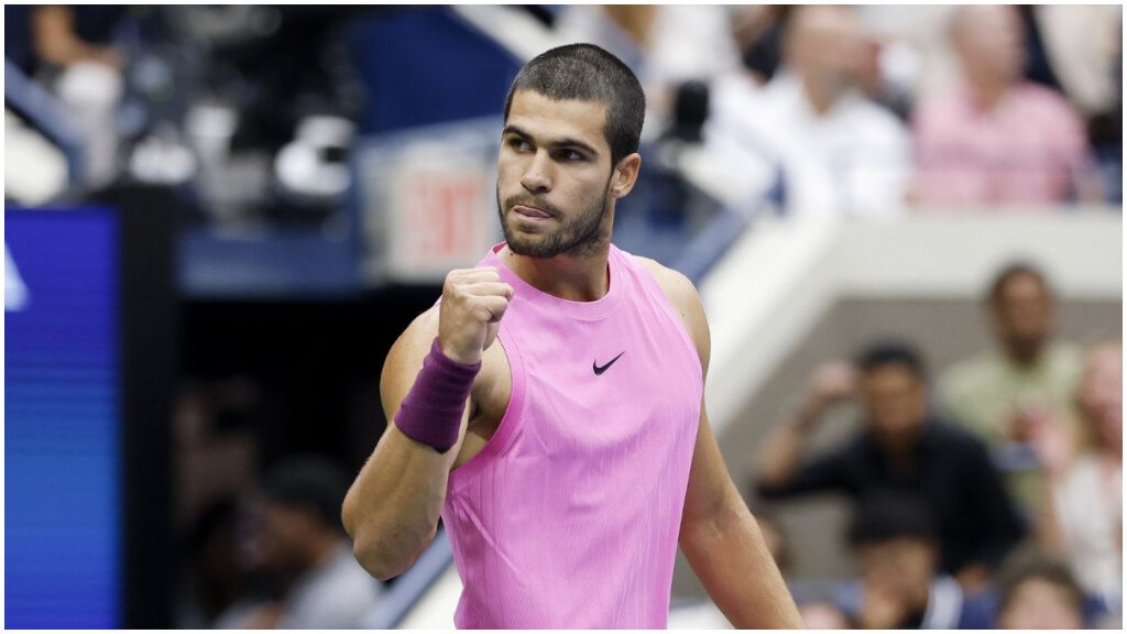  Carlos Alcaraz celebra un punto en el US Open (Cordon Press)