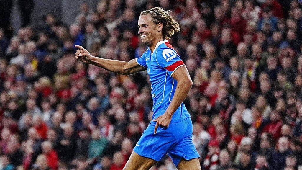  Marcos Llorente celebra un gol en Anfield (Cordon Press)