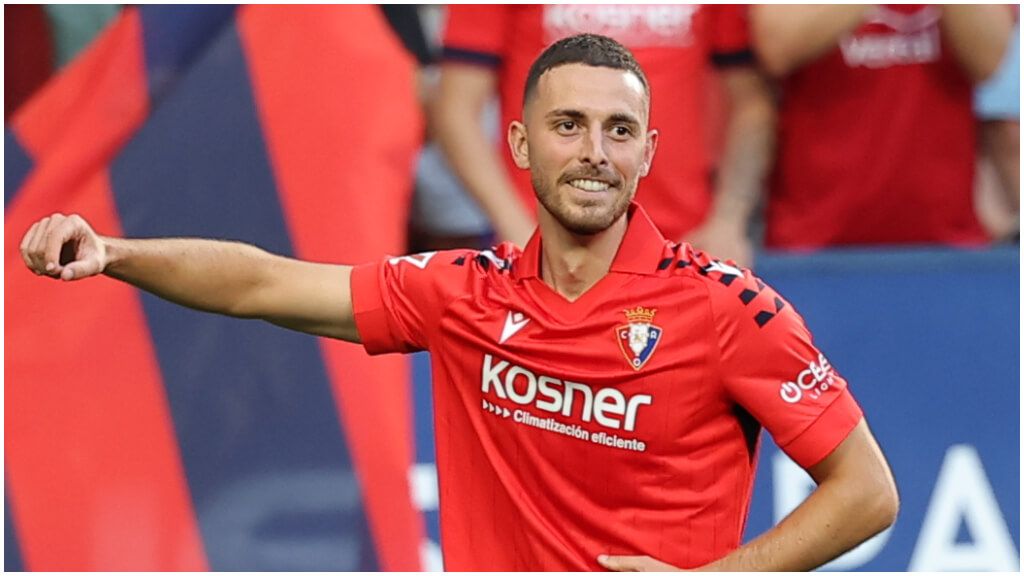 Raúl García celebrando su gol frente al Rayo Vallecano. (@Osasuna)