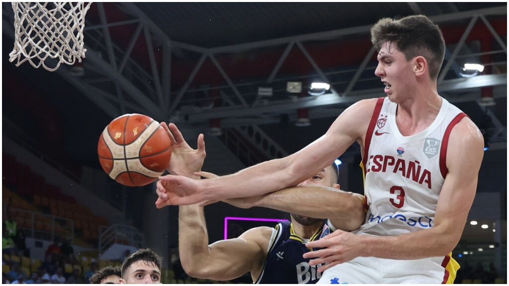 Imágenes del España - Bosnia y Herzegovina. (EFE)