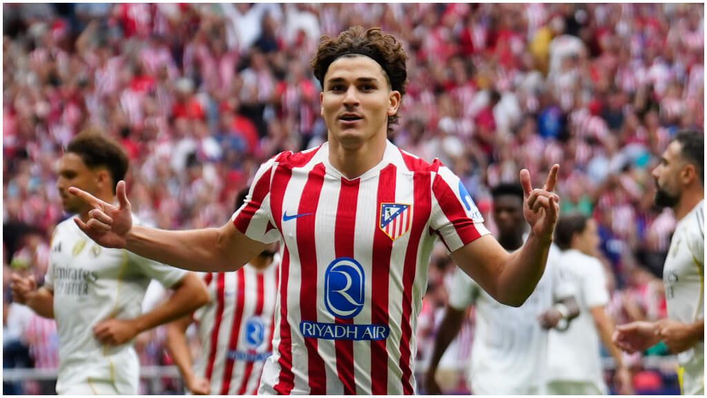  Julián Álvarez marca dos goles en el derbi madrileño en el Metropolitano. (EFE)