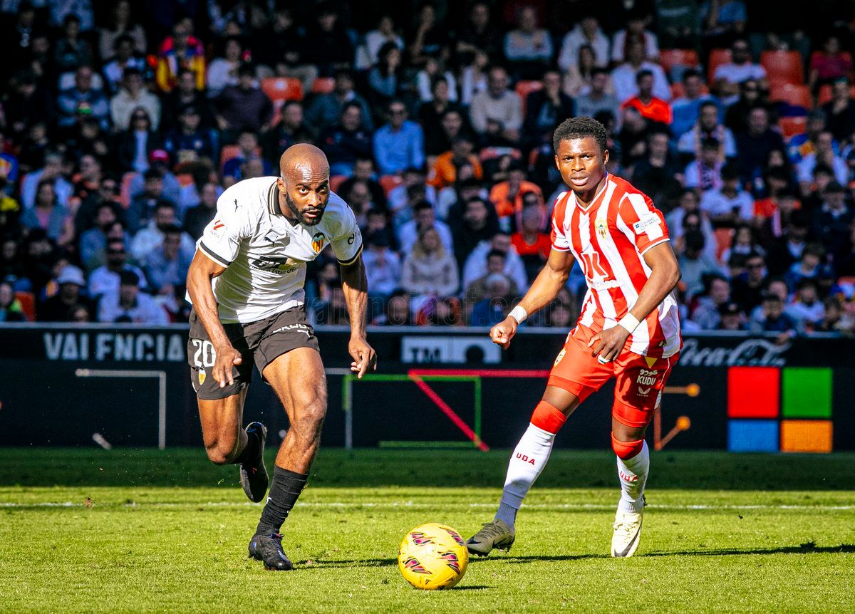 Foulquier ante Largie Ramazani en Mestalla