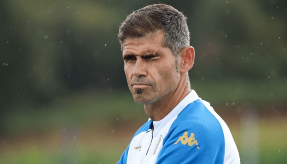  Antonio Hidalgo dirige una sesión de entrenamiento.